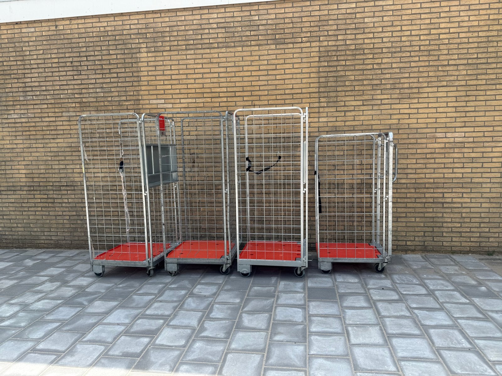 Diverse transportkarren / rolcontainers, Ophalen of Verzenden