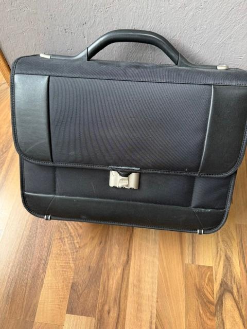 Tas Delsey drievaks boekentas gebruikt, Ophalen, 30 tot 40 cm, Zwart, Overige typen