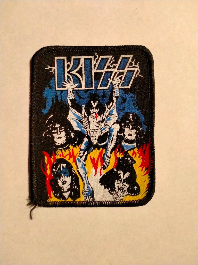 Kiss vintage glamrock kleding patch embleem SUPER RARE, Verzamelen, Ophalen of Verzenden, Zo goed als nieuw, Kleding