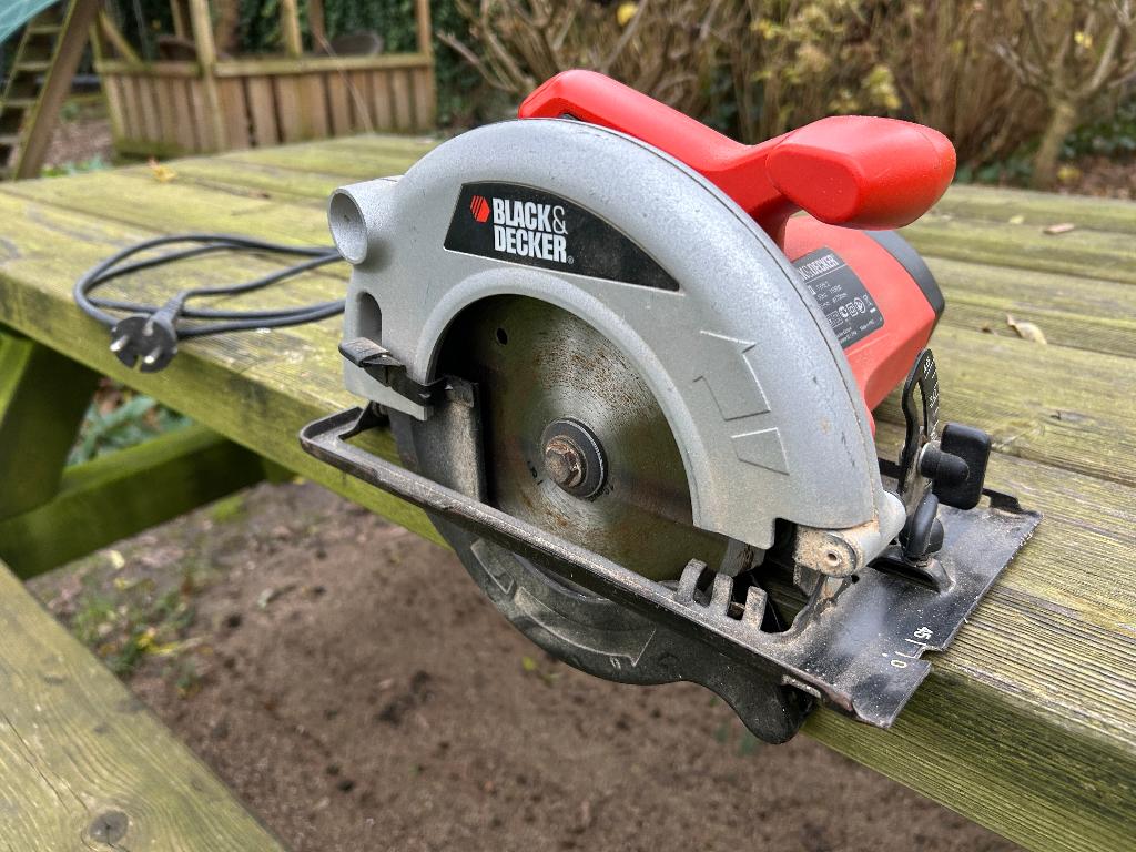 Cirkelzaag black en decker, Ophalen, Cirkelzaag, 30 tot 70 mm, 1200 watt of meer