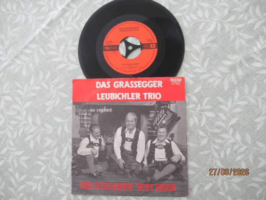 Grassegger          Im vogelnest, Gebruikt, Originele persing, 7 inch, Ophalen of Verzenden