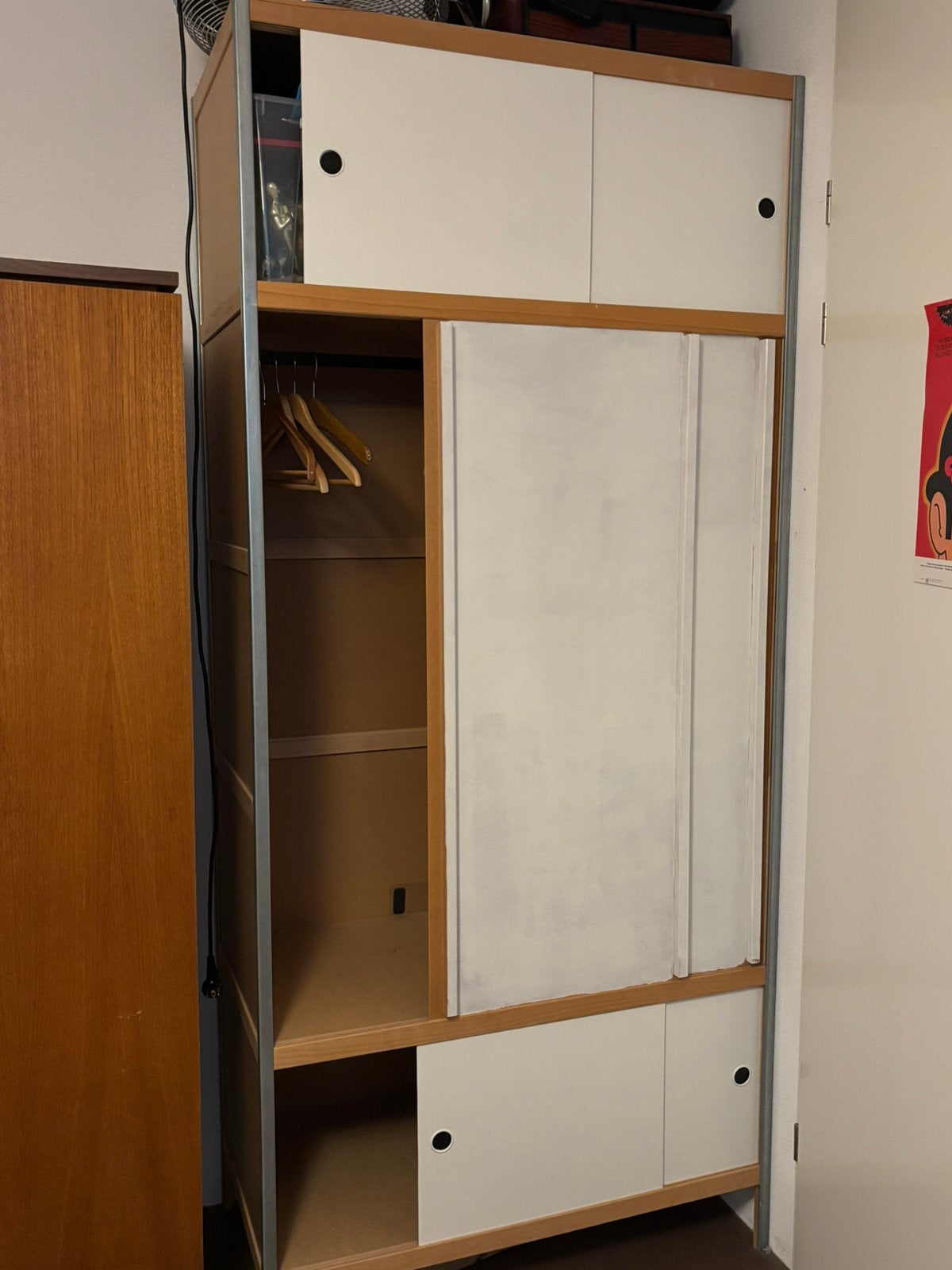 Gratis: Kewlox hangkast met boven-en onderkast, Huis en Inrichting, Ophalen, Gebruikt, 100 tot 150 cm, 200 cm of meer
