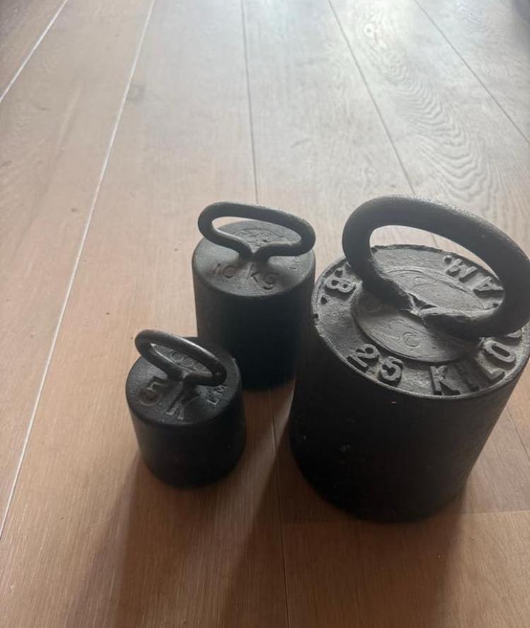 Set van 3 gietijzeren gewichten (5kg, 10kg, 25kg), Ophalen