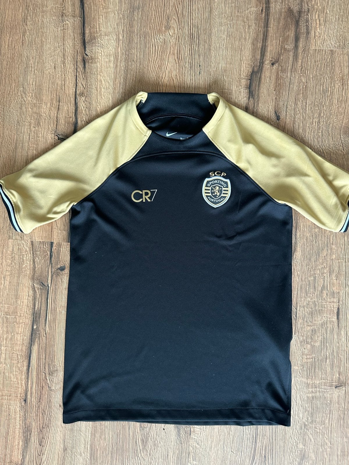 Sporting CP x CR7 Nike voetbalshirt - Zwart/Goud, Kleding | Heren, Zwart, Overige maten, Ophalen of Verzenden, Zo goed als nieuw