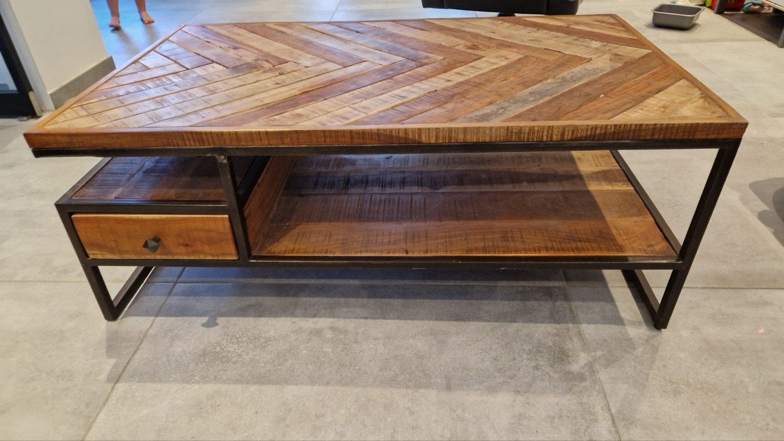 Industriële salontafel massief acaciahout met lade, 100 tot 150 cm, 50 tot 100 cm, Zo goed als nieuw, Industrieel