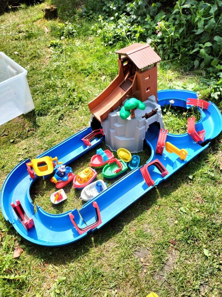 Waterbaan met bootjes en glijbaan, Ophalen, Gebruikt