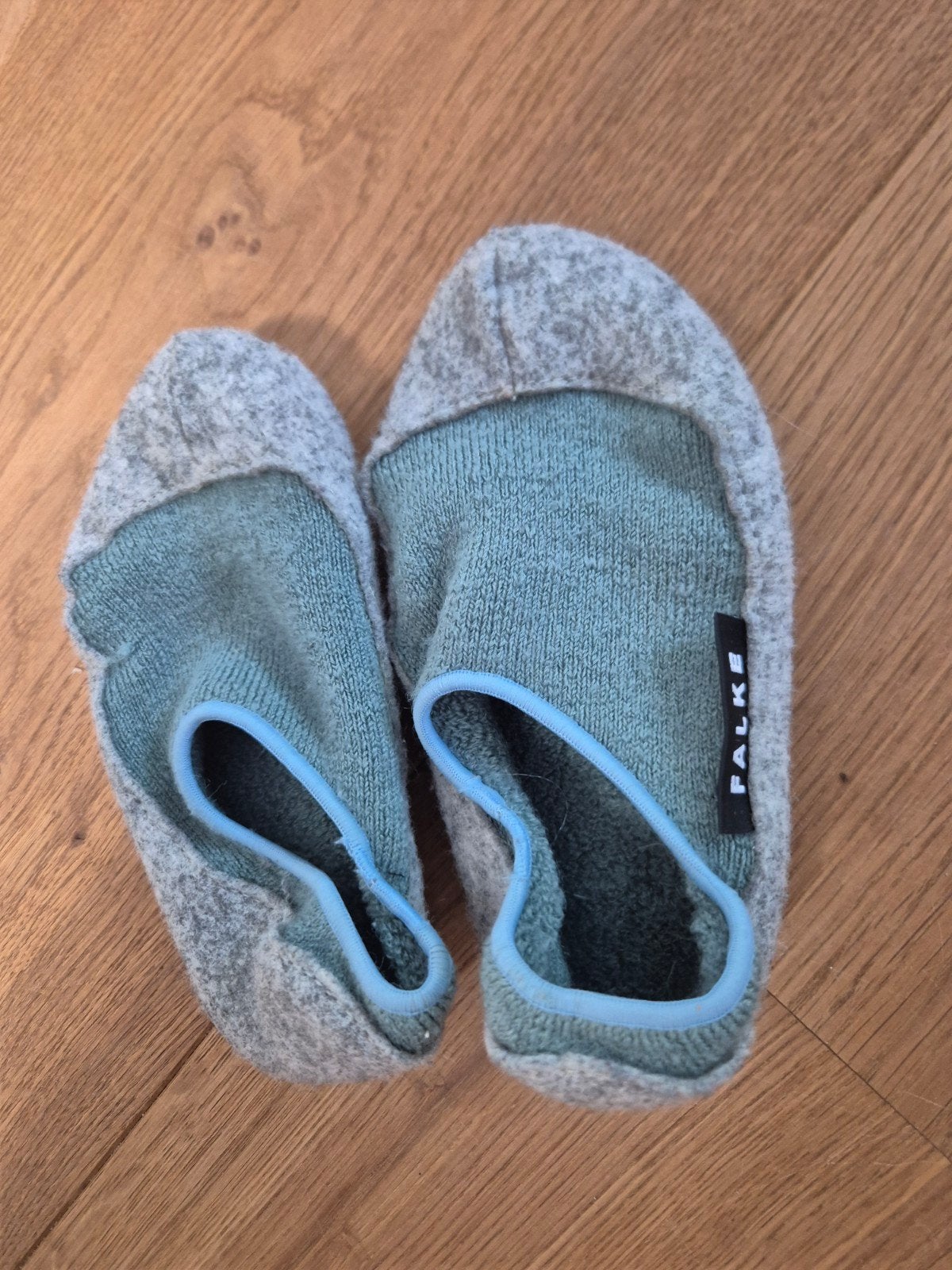 Falke huissokken maat 29/30 - Zo goed als nieuw, Ophalen of Verzenden, Zo goed als nieuw, Falke, Jongen of Meisje