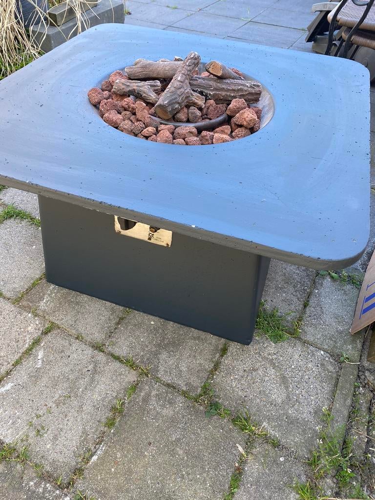 Mooie nette vuurtafel, Ophalen of Verzenden, Zo goed als nieuw