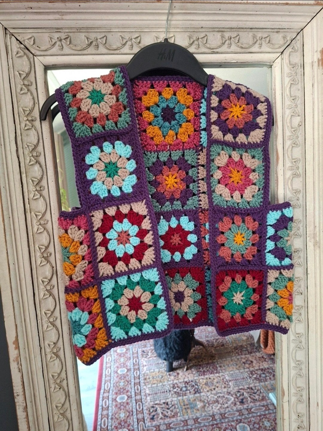 vintage vibes met dit grannysquare mouwloos vestje, Maat 38/40 (M), Meerkleurig, Nieuw, Ophalen of Verzenden