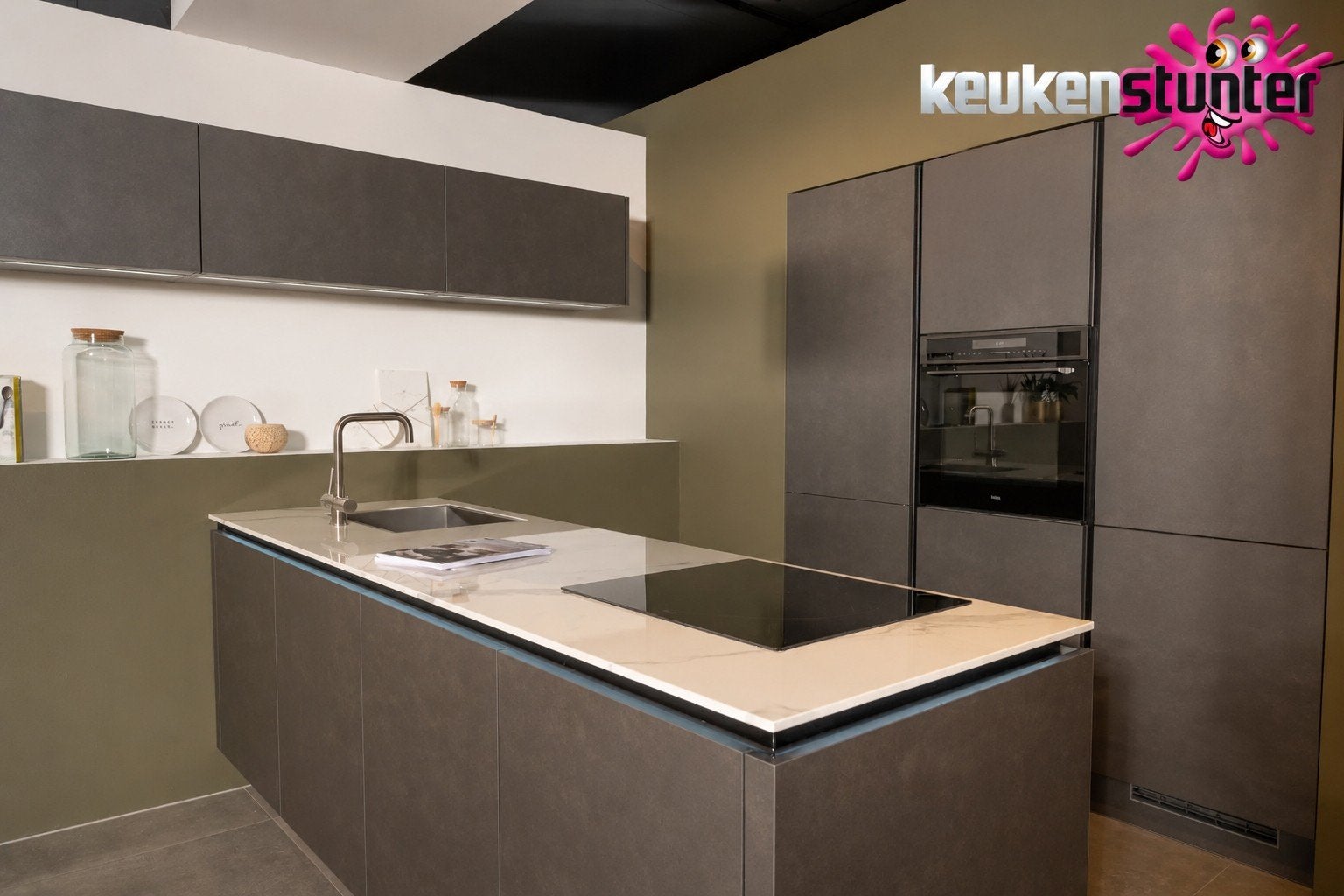 Showroom Keuken - NOLTE Beton Grijs Greeploos met Apparatuur, Ophalen, Overige materialen, Overige typen, Nieuw