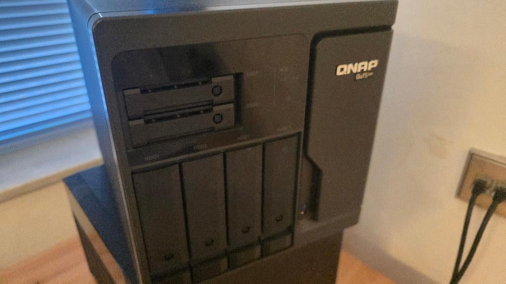 Qnap TS-h686 8Gb NAS, Computers en Software, NAS, Zo goed als nieuw, Ophalen of Verzenden