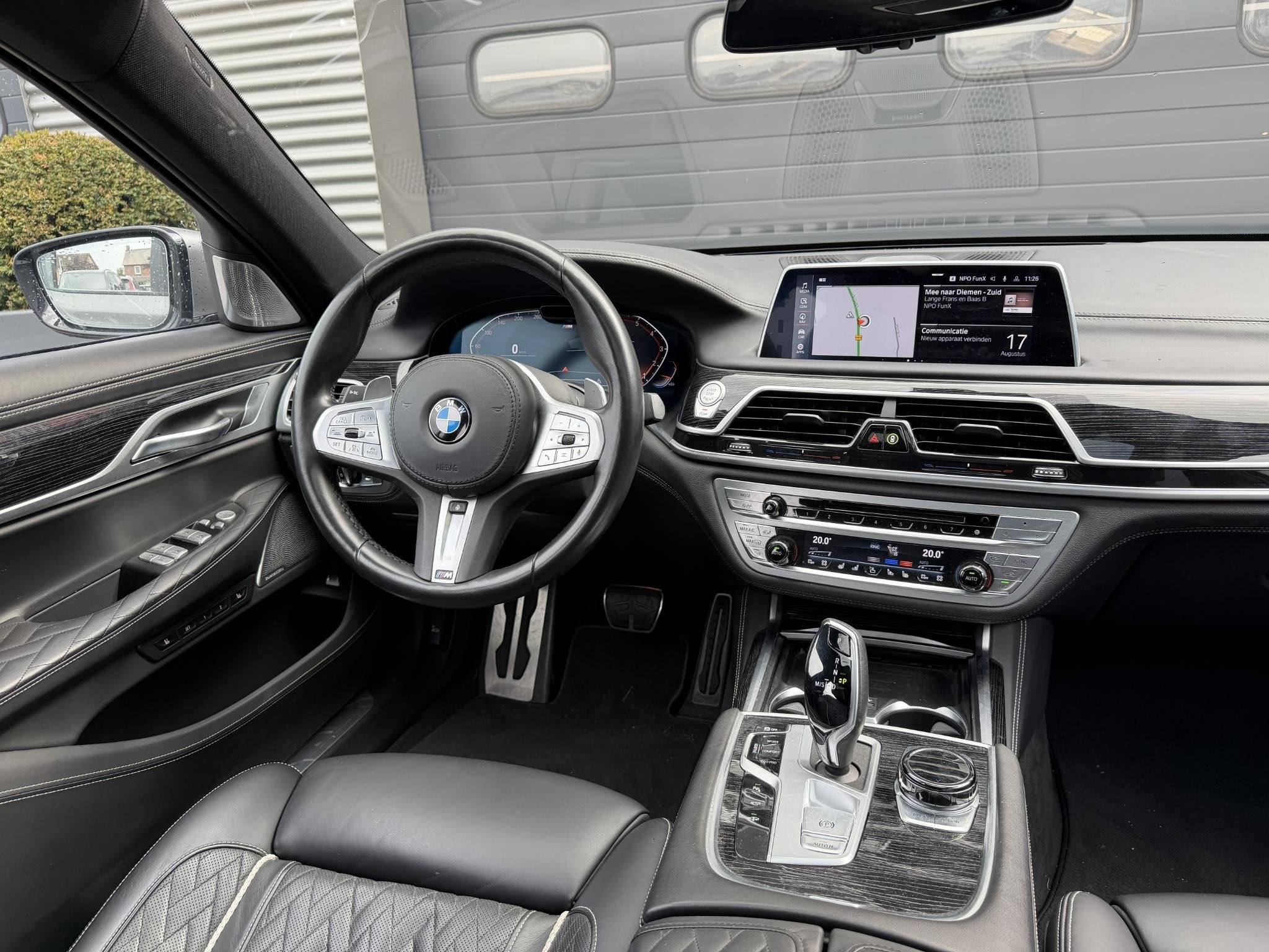 BMW 7-serie 750Li xDrive High Executive M-Sport | Panoramada, Auto's, BMW, Automaat, Gebruikt, Bedrijf, 530 pk