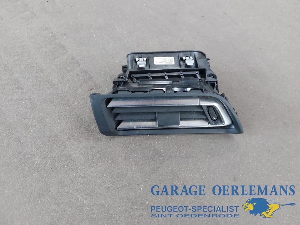 lucht rooster peugeot 308 t9 links buiten, 96778765, Gebruikt, -, -, ARN erkend