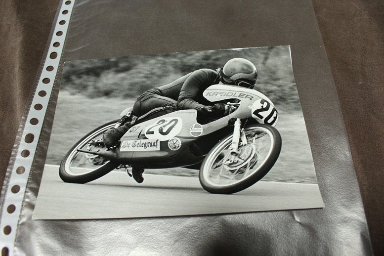 foto Jos Schurgers Kreidler 50 cc racer TT, Ophalen of Verzenden, Gelezen