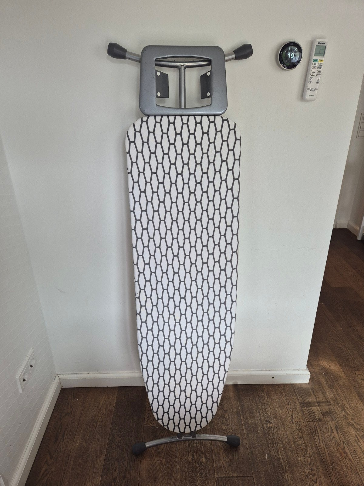 IKEA Dänka Strijkplank - Zo goed als nieuw, Ophalen of Verzenden, Zo goed als nieuw