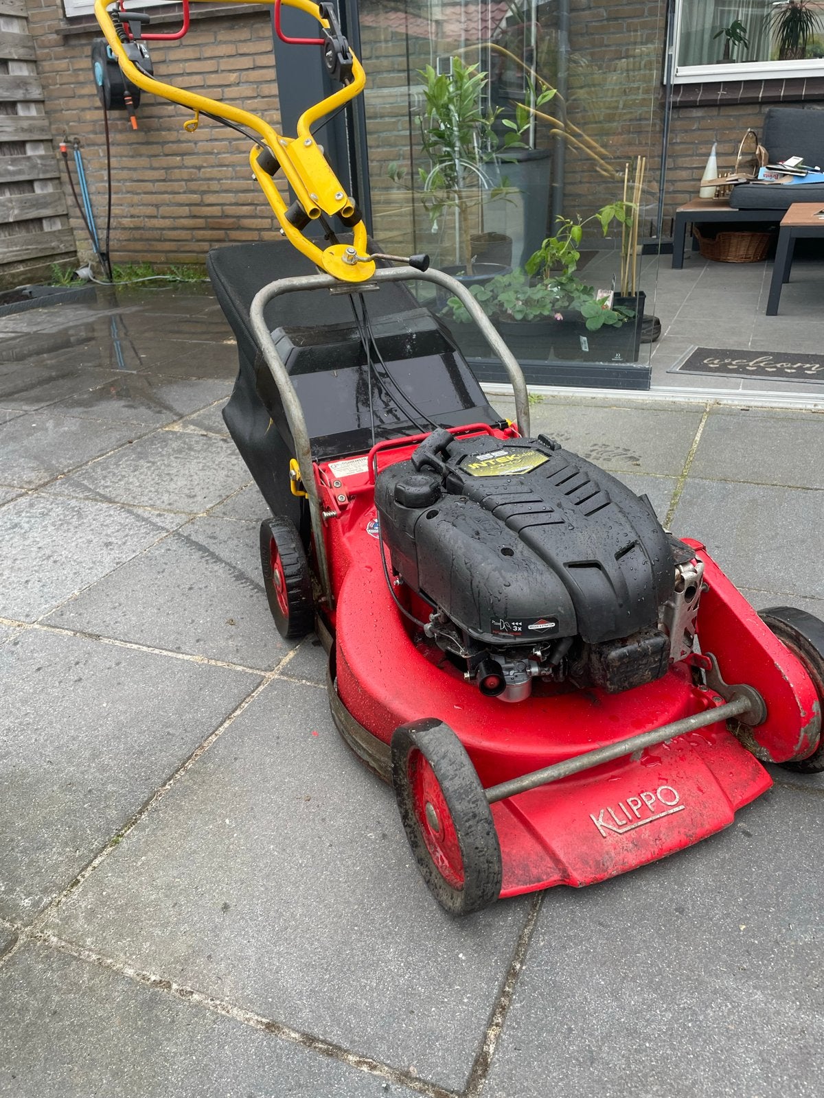 Klippo Grasmaaier met Briggs & Stratton motor en aandrijving, Ophalen, Cirkelmaaier, Gebruikt, 50 cm of meer