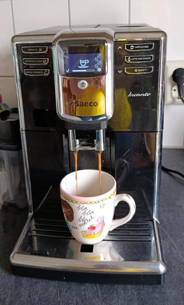 Incanto hd8916 Saeco Philips, koffiebonen automaat, Witgoed en Apparatuur, Koffiezetapparaten, Ophalen, Koffiemachine, Gemalen koffie