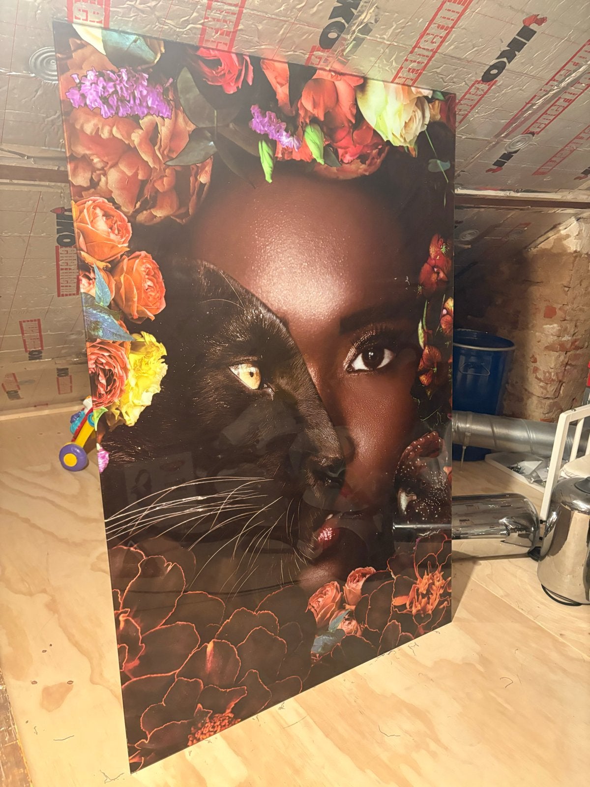 Prachtig kunstwerk: Vrouw met panter en bloemen, Ophalen of Verzenden