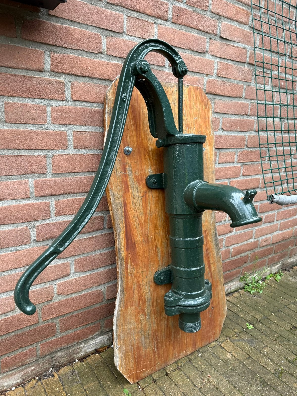 Decoratieve gietijzeren water handpomp, Tuin en Terras, Ophalen of Verzenden