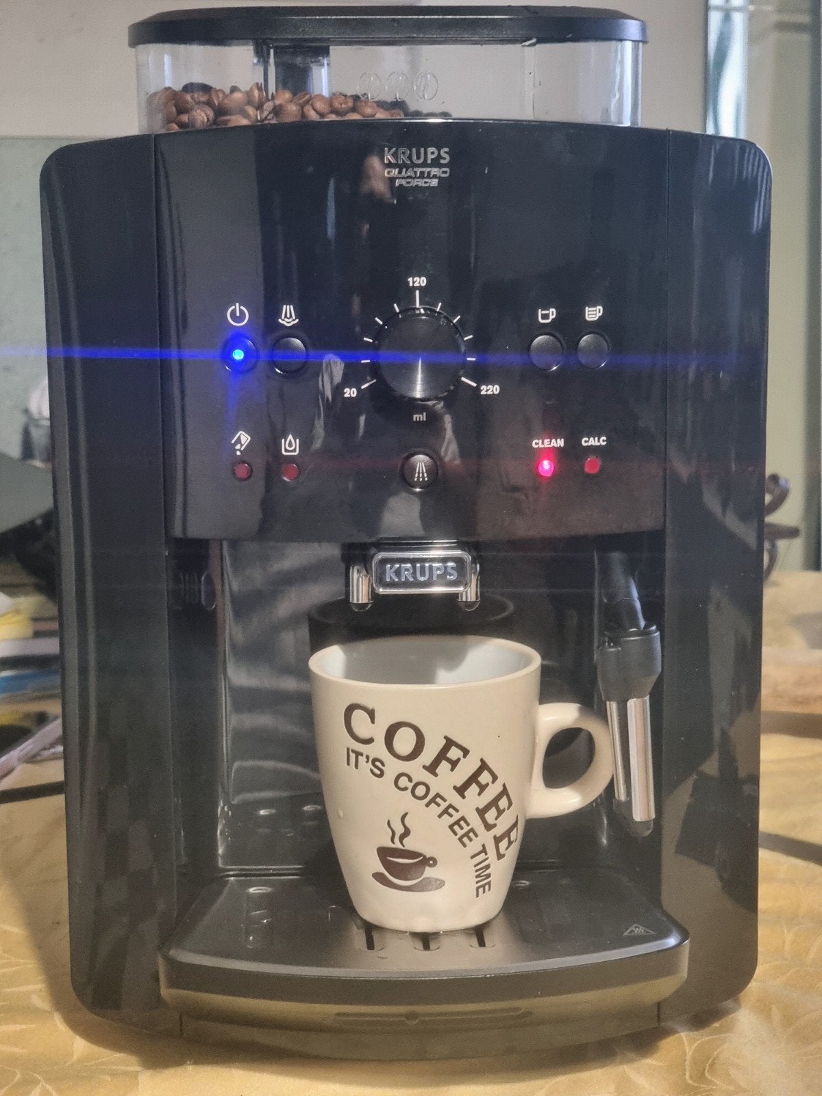 Krups Quattro Force Espresso Apparaat - Zo goed als nieuw, Ophalen of Verzenden