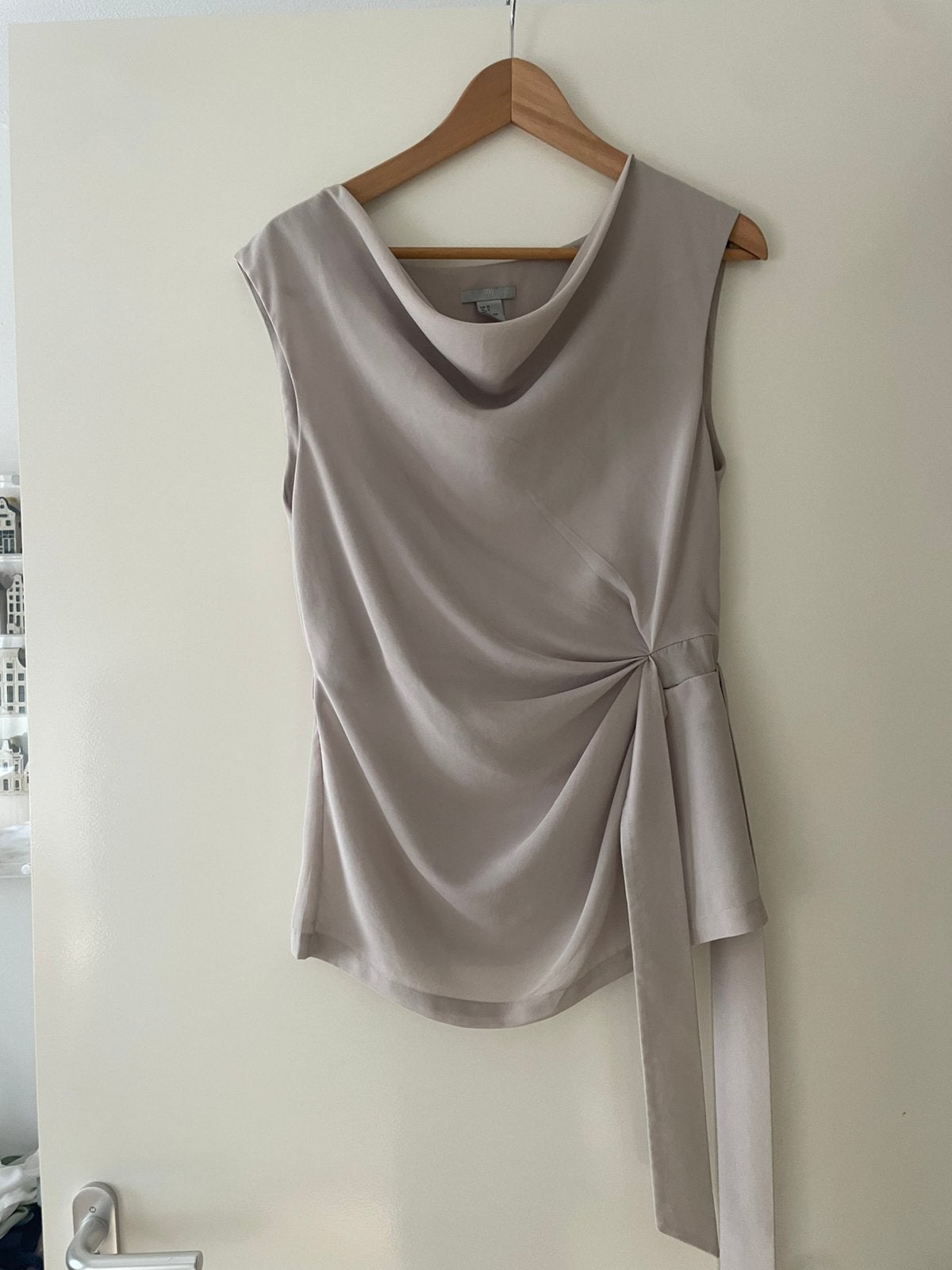 Taupe top, H&M ,maat 40, Kleding | Dames, Tops, Maat 38/40 (M), Bruin, Ophalen of Verzenden, Zo goed als nieuw