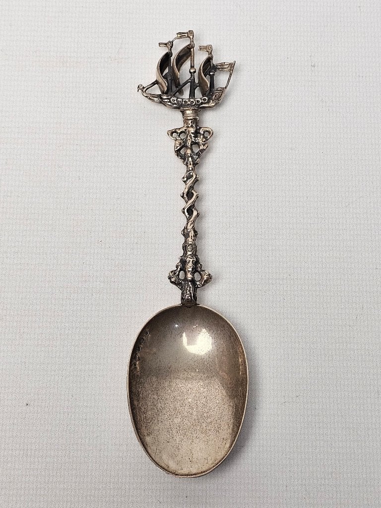 # Zilver Geboortelepel met gedetailleerd Kogschip, Antiek en Kunst, Antiek | Goud en Zilver, Ophalen of Verzenden, Zilver