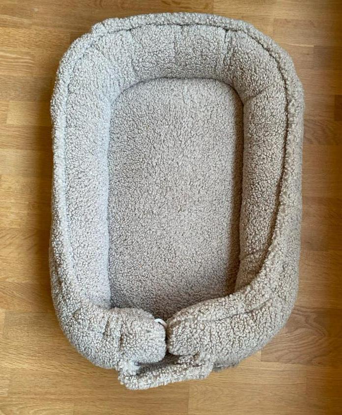 Babyly Babynestje Taupe Teddy - Zacht en Veilig, Kinderen en Baby's, Babywiegjes en Ledikanten, Ophalen of Verzenden, Zo goed als nieuw