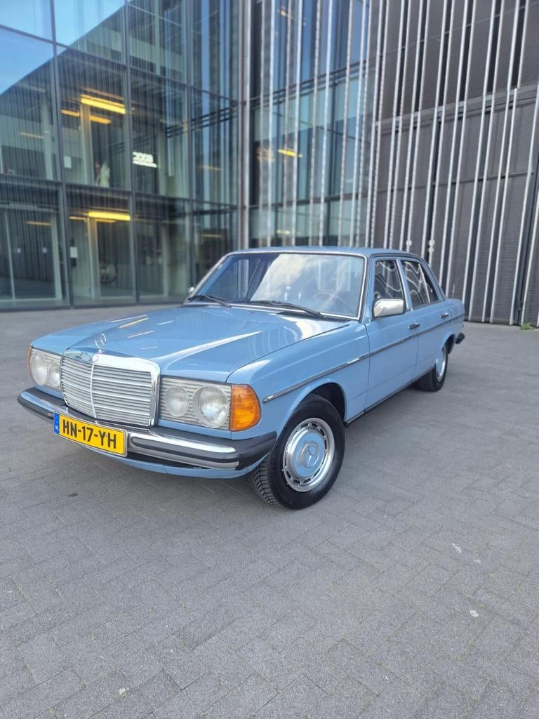 Mercedes-Benz W123 200-Serie 2.0 200 D 1982 Blauw, Auto's, Mercedes-Benz, Achterwielaandrijving, Origineel Nederlands, Particulier