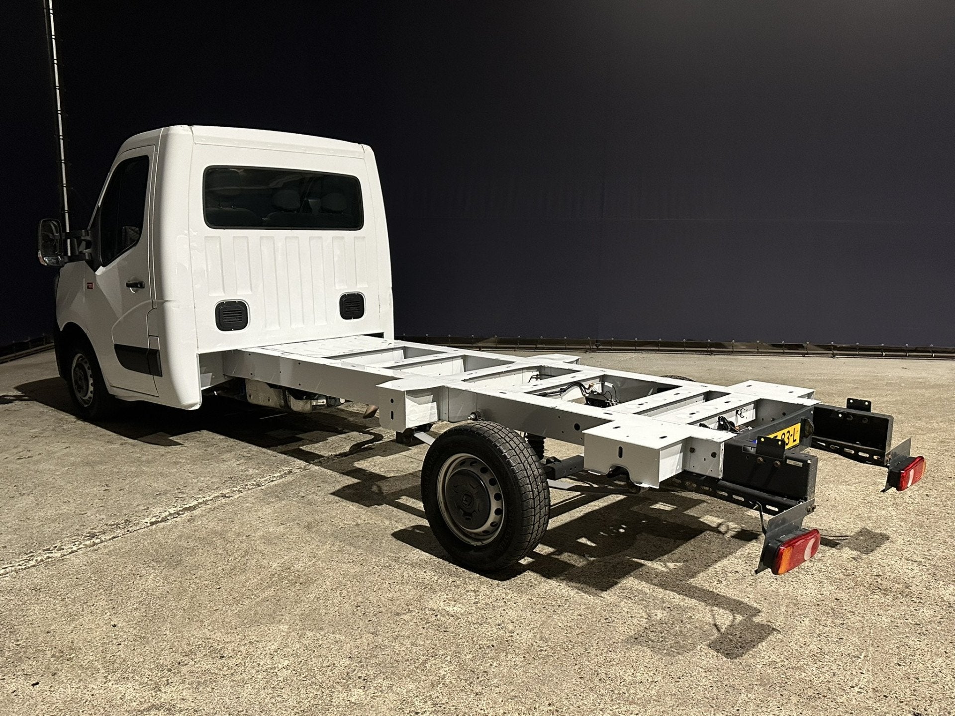 Renault Master 2.3 dCi 146pk Chassis Cabine Euro6 Airco | Na, Stof, Gebruikt, Renault, 2500 kg