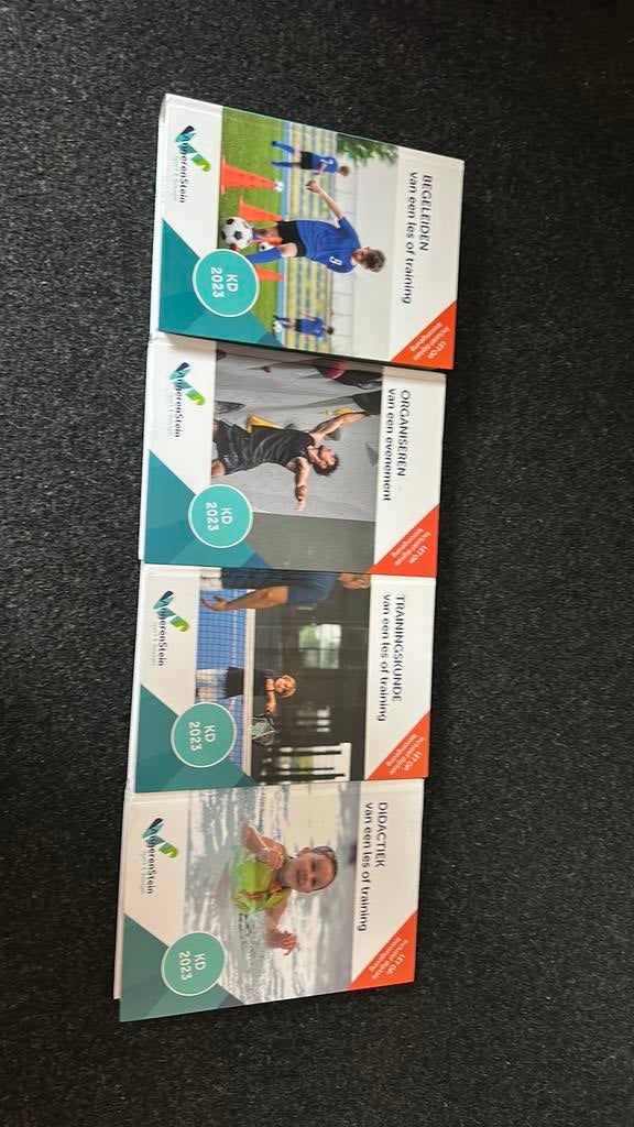 CIOS sport en bewegen boeken, Boeken, Ophalen of Verzenden, Zo goed als nieuw, Overige niveaus, Nederlands