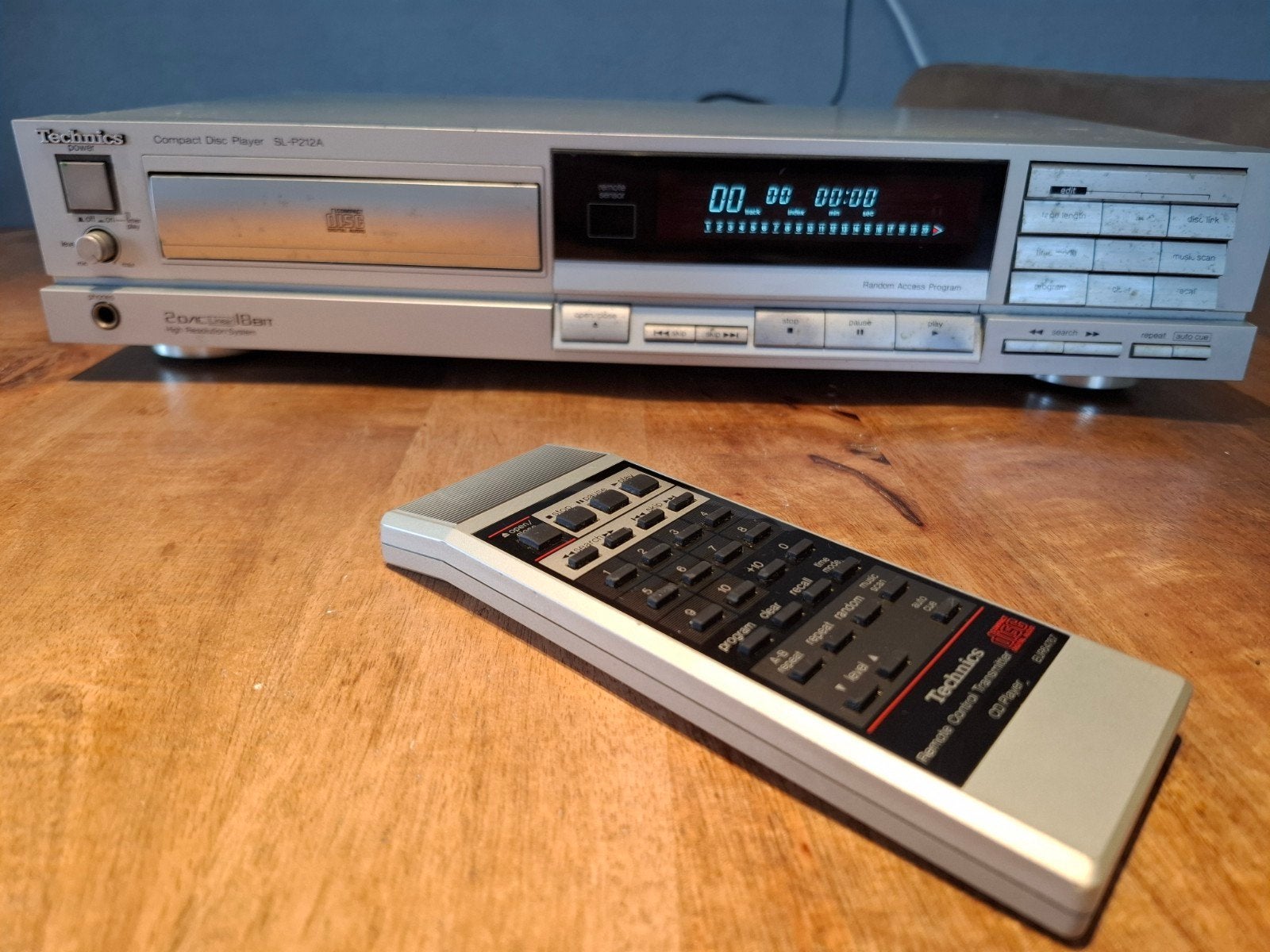Technics SL-P212A compact disc speler, Ophalen, Technics