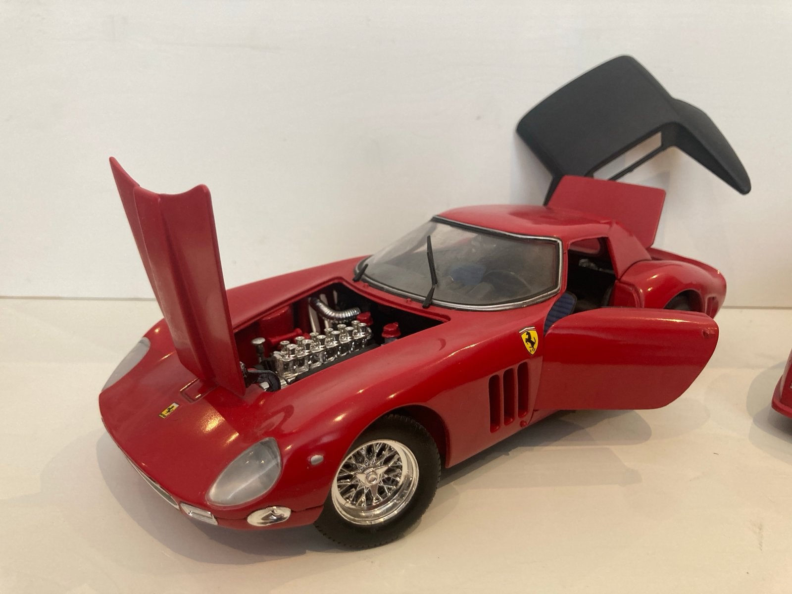 1:18 Set van 3 Ferrari: 250 GTO 64, GRO , GTB 4, Hobby en Vrije tijd, Modelbouw | Auto's en Voertuigen, Gebruikt, Auto, Overige merken