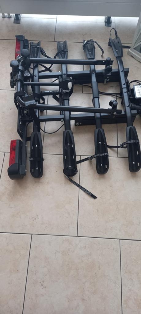 Fietsendrager pro Usher voor 4 fietsen, Ophalen of Verzenden, 3 fietsen of meer, Trekhaakdrager, Elektrische fiets