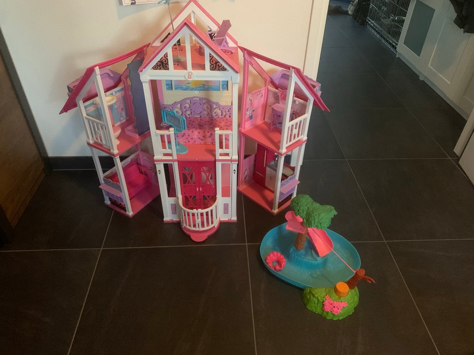 Barbie Droomhuis met zwembad, Ophalen, Gebruikt, Poppenhuis