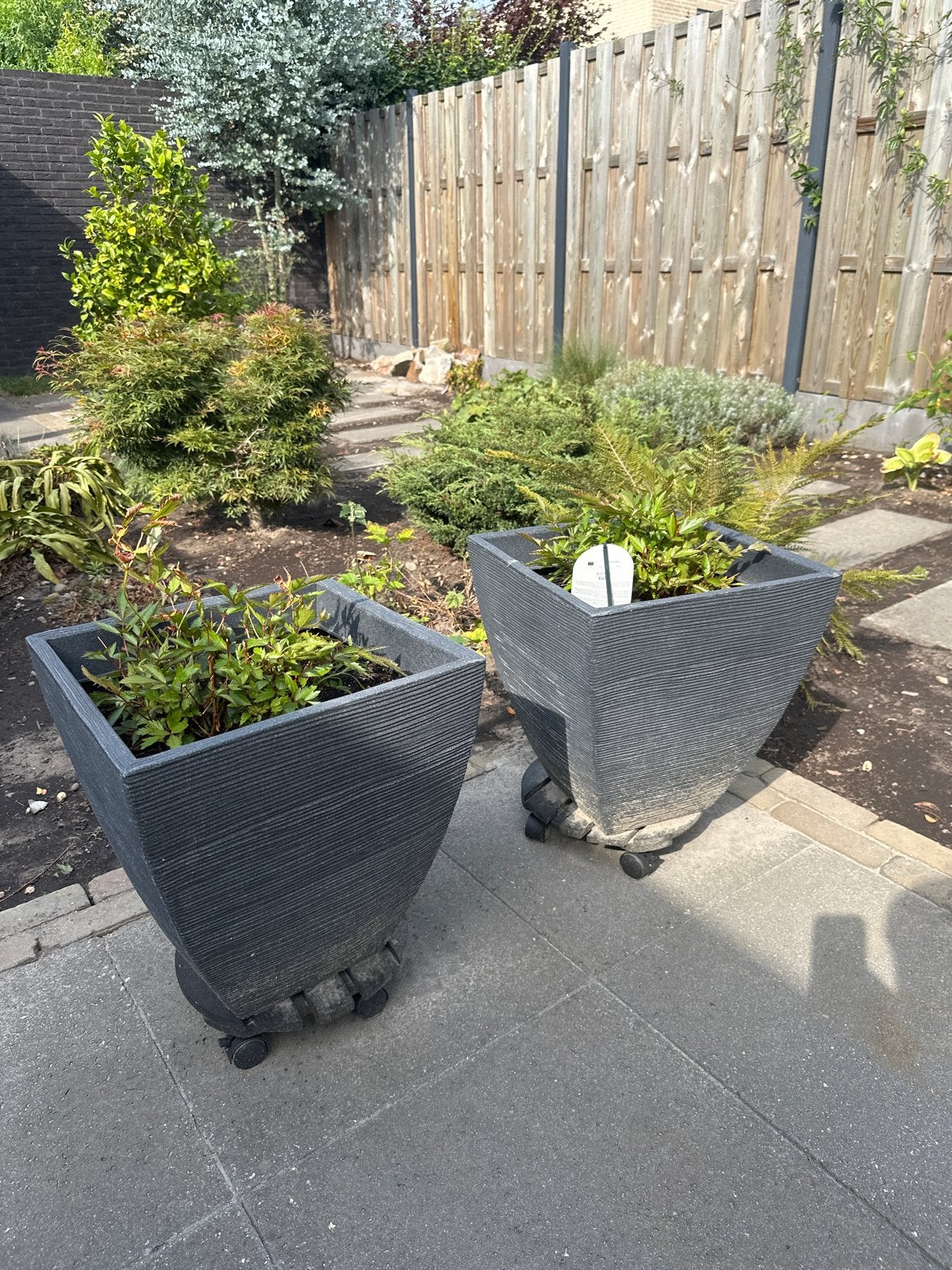 Set van 2 Grote plantenbakken op wielen, Ophalen, Kunststof, Gebruikt, Balkon