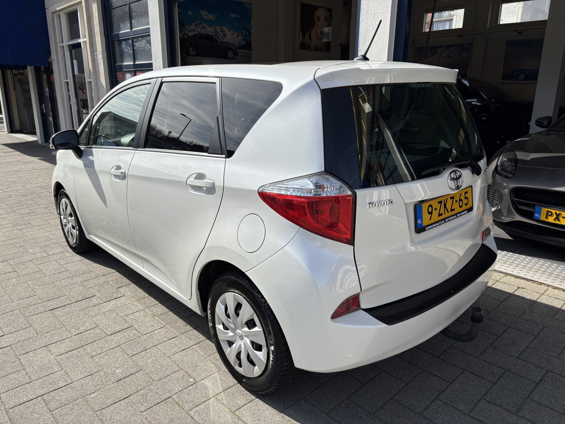Toyota Verso-S 1.3 VVT-i Aspiration PANORAMA/CAMERA, Voorwielaandrijving, Euro 5, 101 pk, Gebruikt