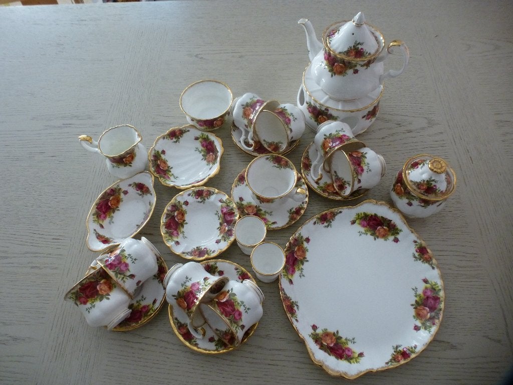 Servies Royal Albert 1962-1973 ~ porselein serviesgoed mooi!, Ophalen of Verzenden