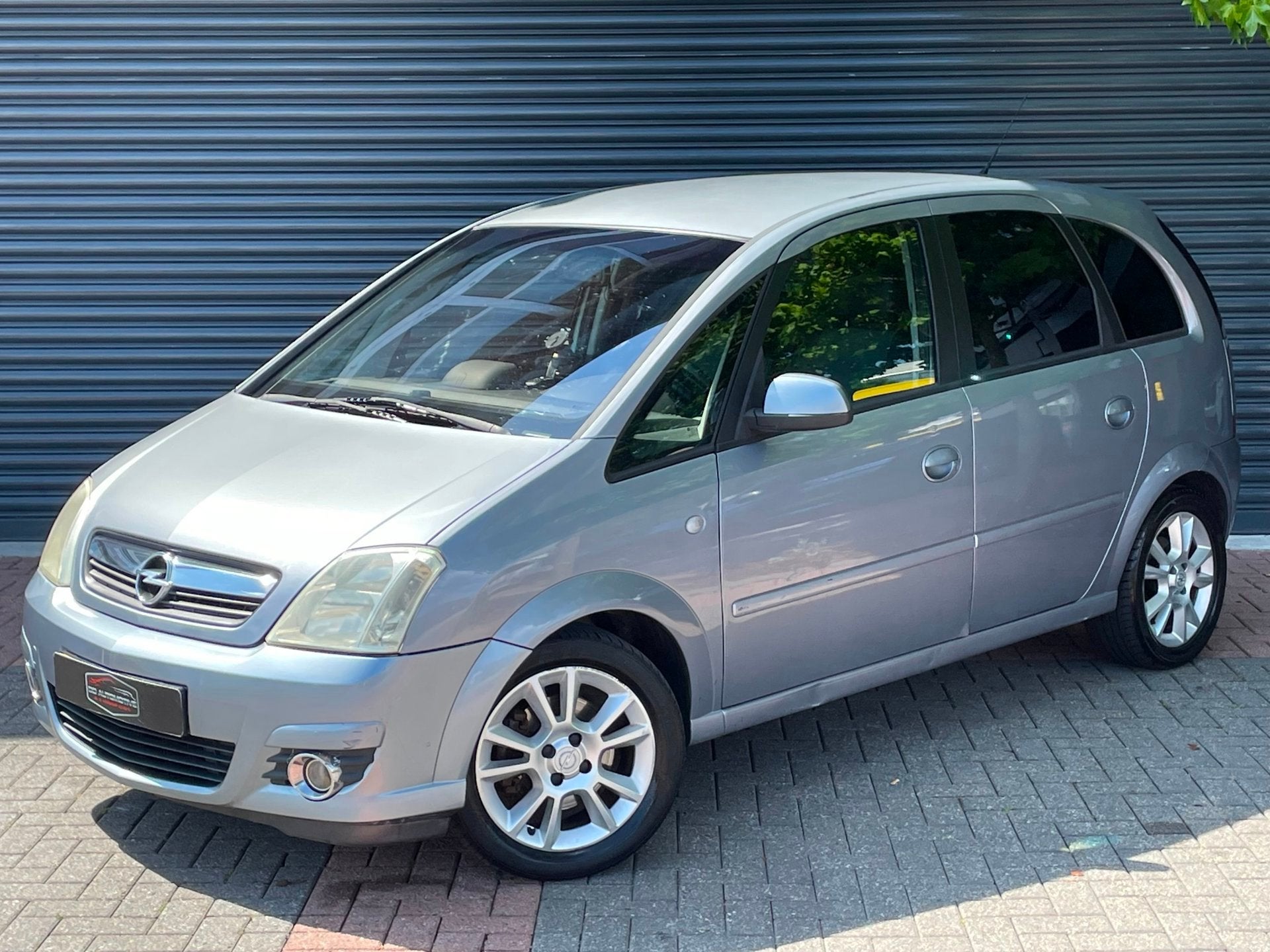Opel Meriva 1.6-16V Cosmo Cruise | Trekhaak | Climate Contro, Voorwielaandrijving, Gebruikt, Zwart, 4 cilinders