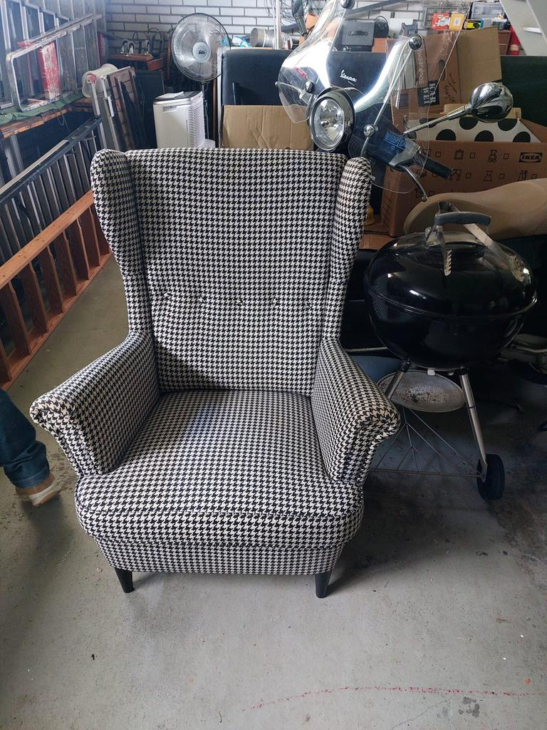 Zwart witte stoel te koop, Ophalen, Zo goed als nieuw, Zwart, Eén