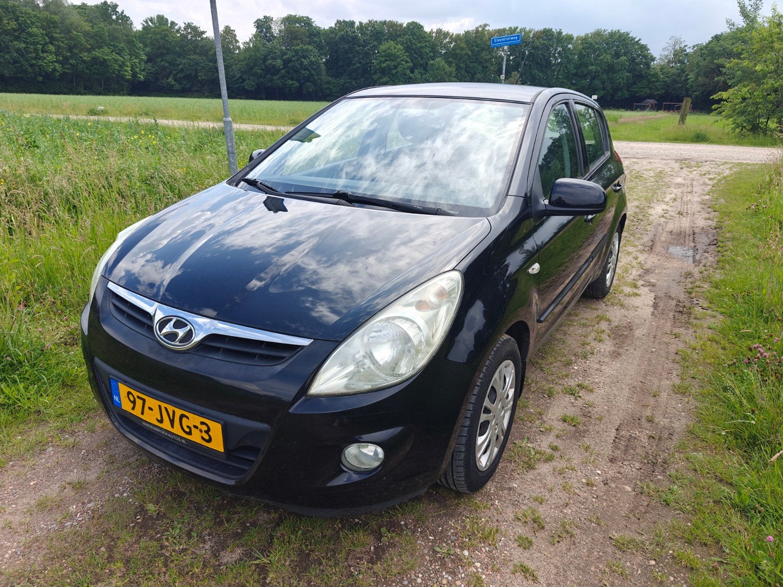 Hyundai i20 1.4 5-DRS 2009 Zwart *Nieuwe APK* 146000 km, Voorwielaandrijving, 450 kg, 40 €/maand, 4 cilinders