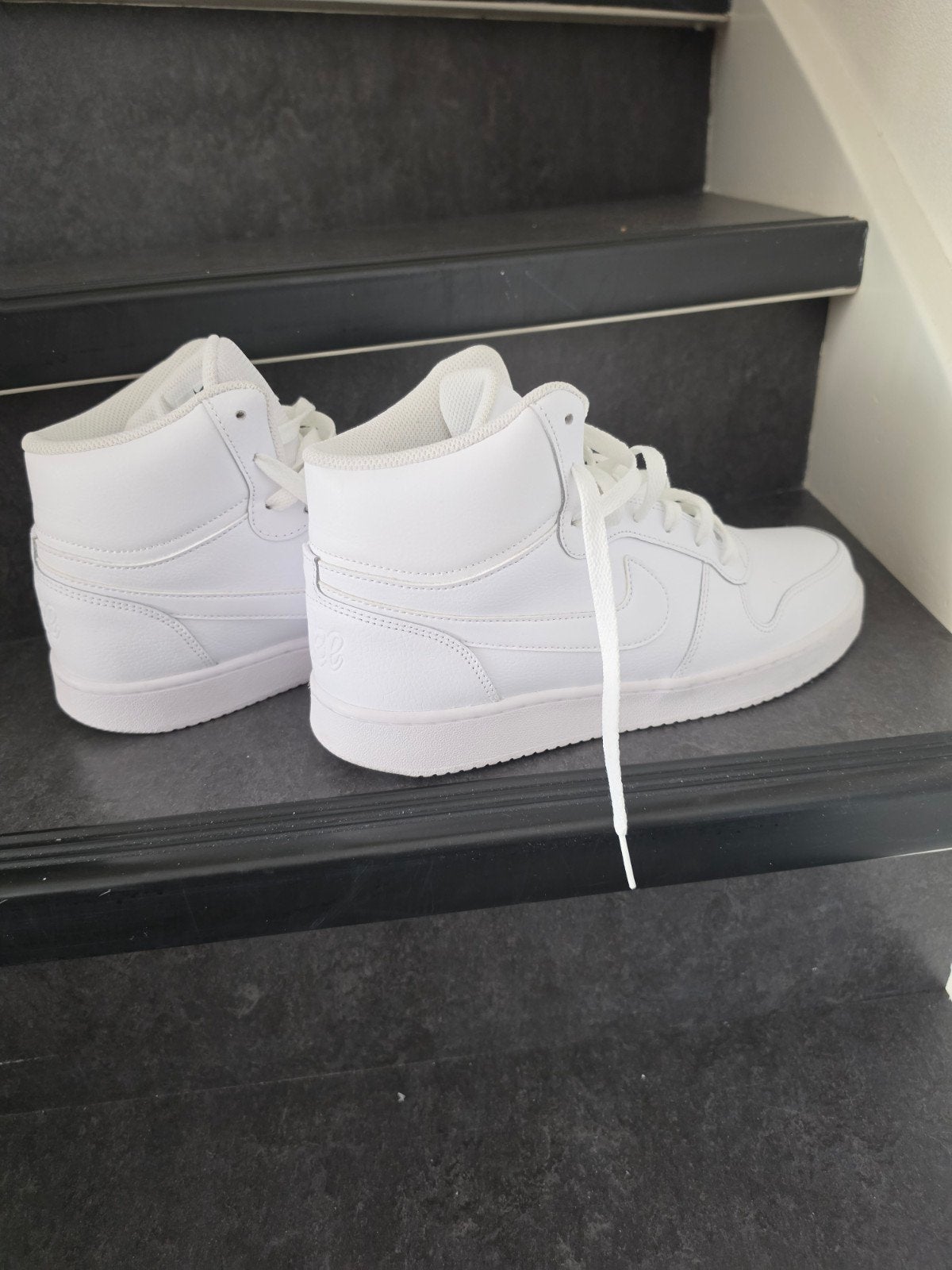 Nike schoenen  witte, Ophalen, Wit, Nike, Sneakers of Gympen