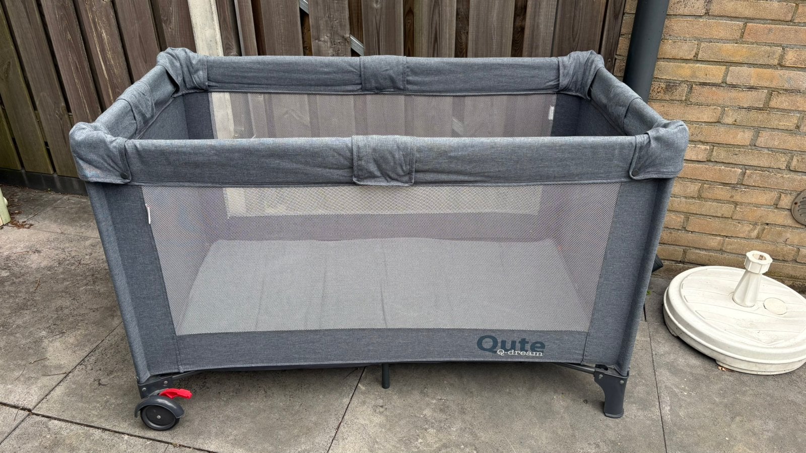 Qute Q-dream campingbed, Ophalen, Zo goed als nieuw, Reisbedje