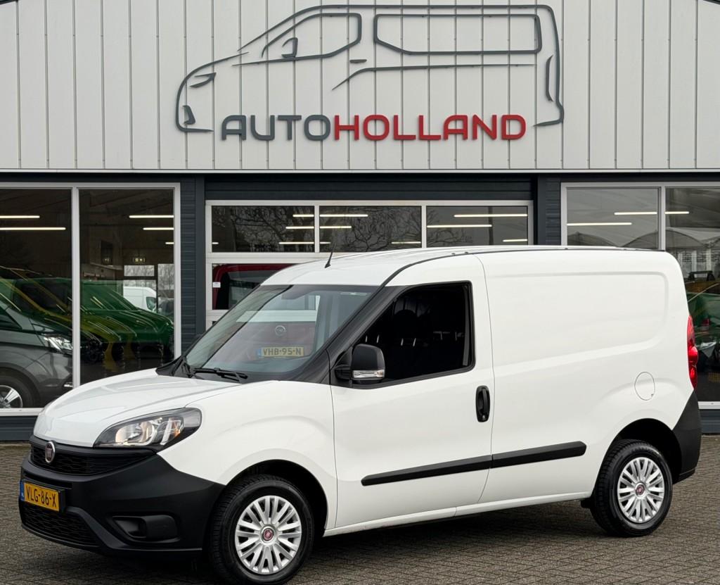 Fiat DOBLO 1.6 MJ 77KW 105PK EURO 6 3 ZITS BIJRIJDERSBANK/ A, Auto's, Bestelauto's, Voorwielaandrijving, 1414 kg, 4 cilinders