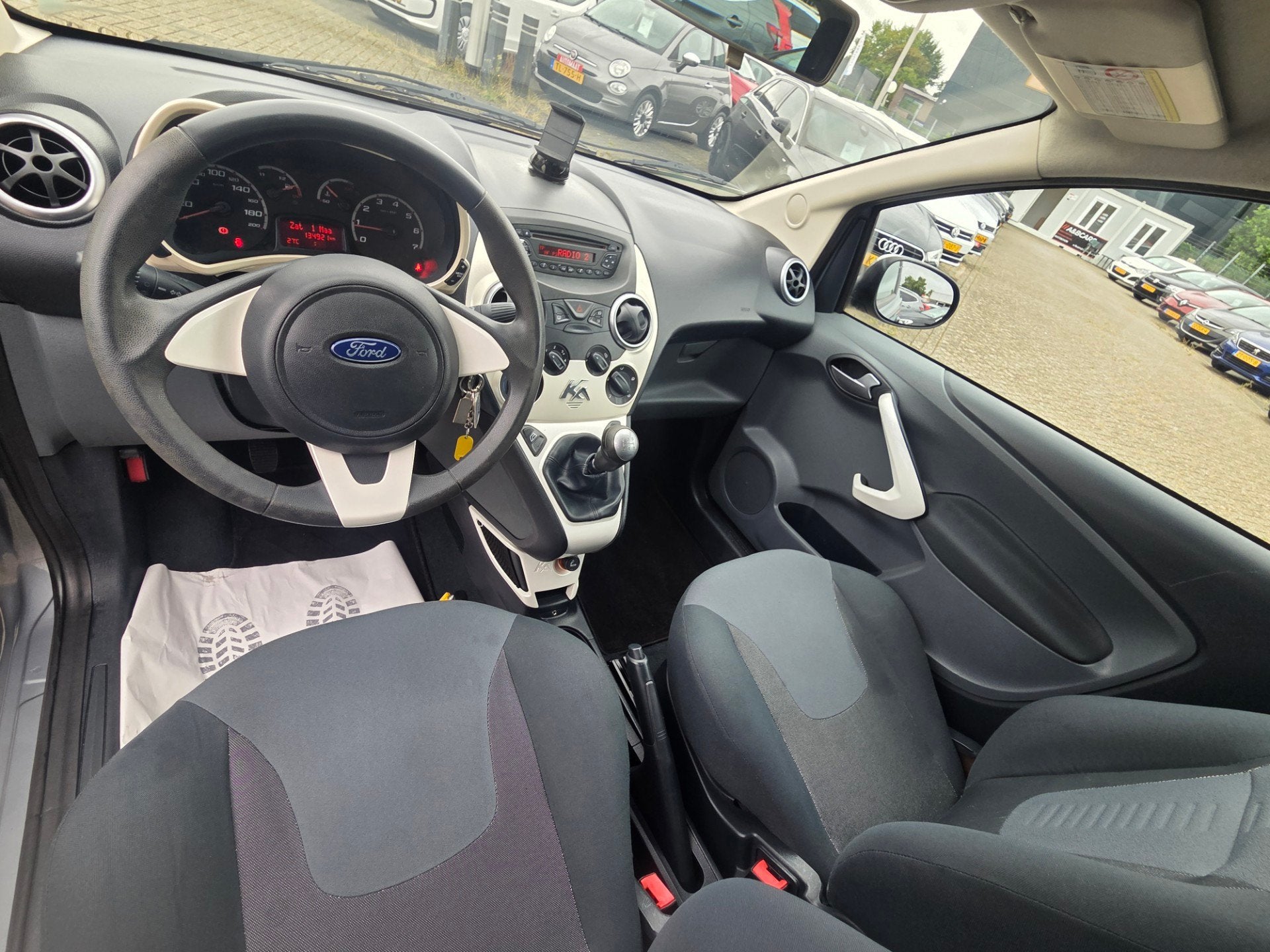 Ford Ka 1.2 Cool&Sound/AIRCO/NIEUW DISTRUBITIERIEN+WATERPOMP, Auto's, Voorwielaandrijving, Gebruikt, 1242 cc, 4 cilinders