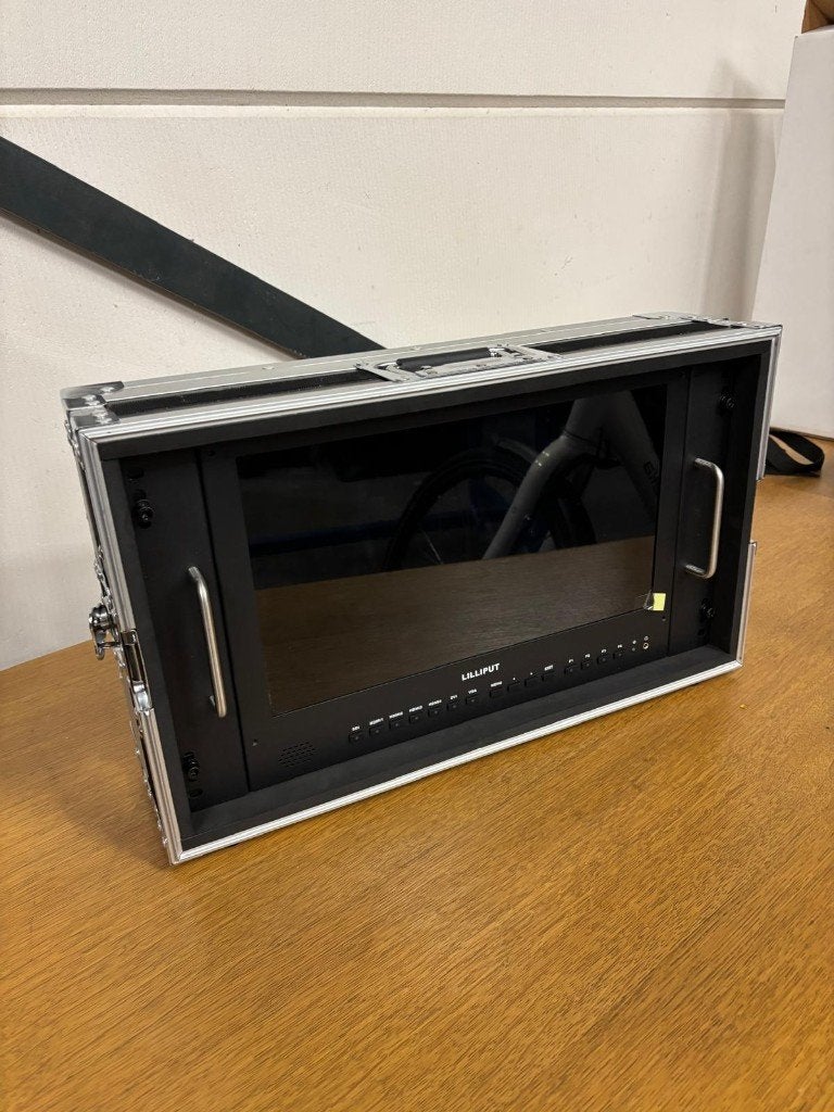 Lilliput Broadcast Monitor in Flightcase / Rackmount, Ophalen, Zo goed als nieuw, Audio