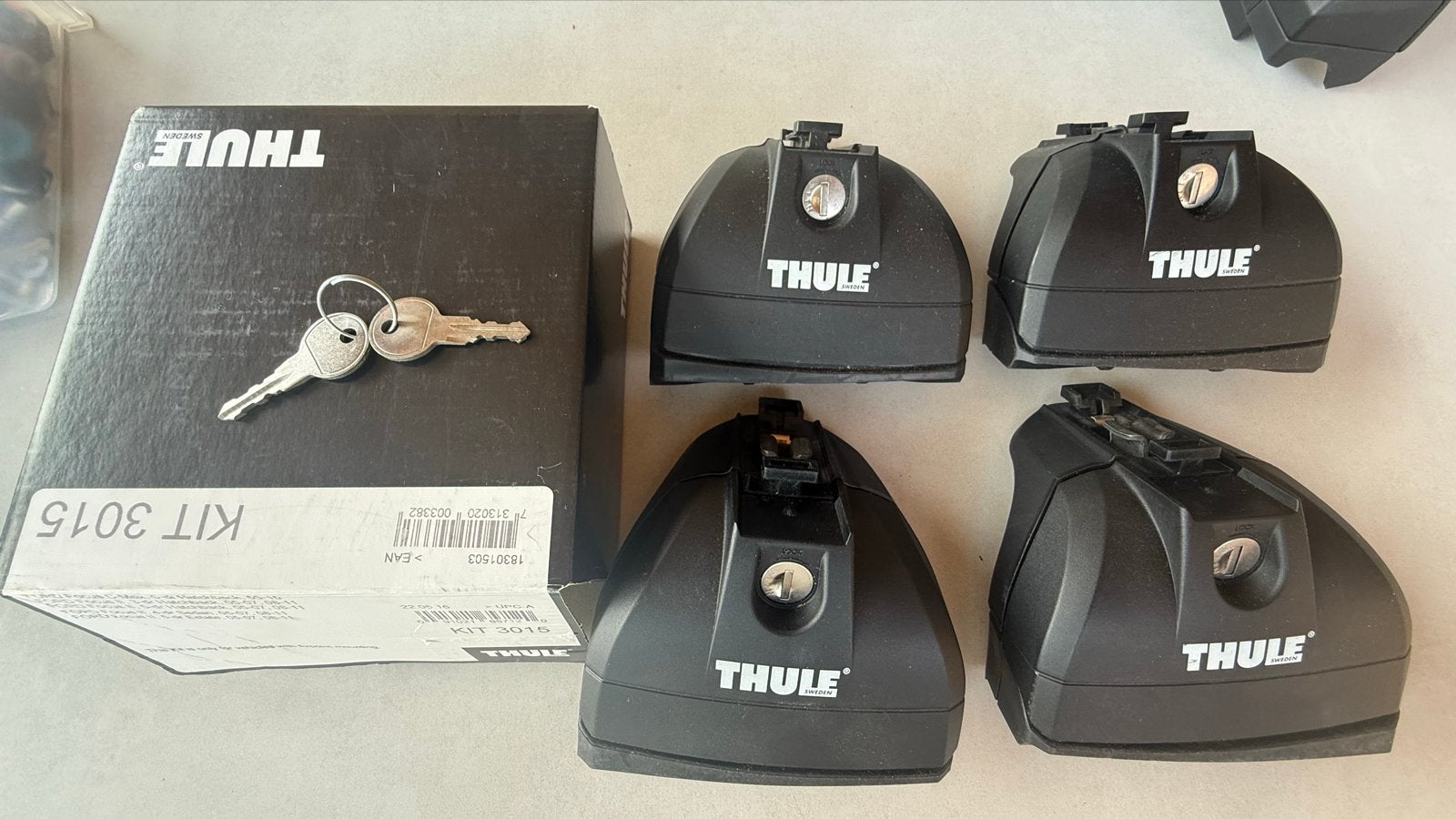 Thule Kit 3015 voor Ford Focus C-Max/Focus II, Auto diversen, Dakdragers, Ophalen, Zo goed als nieuw