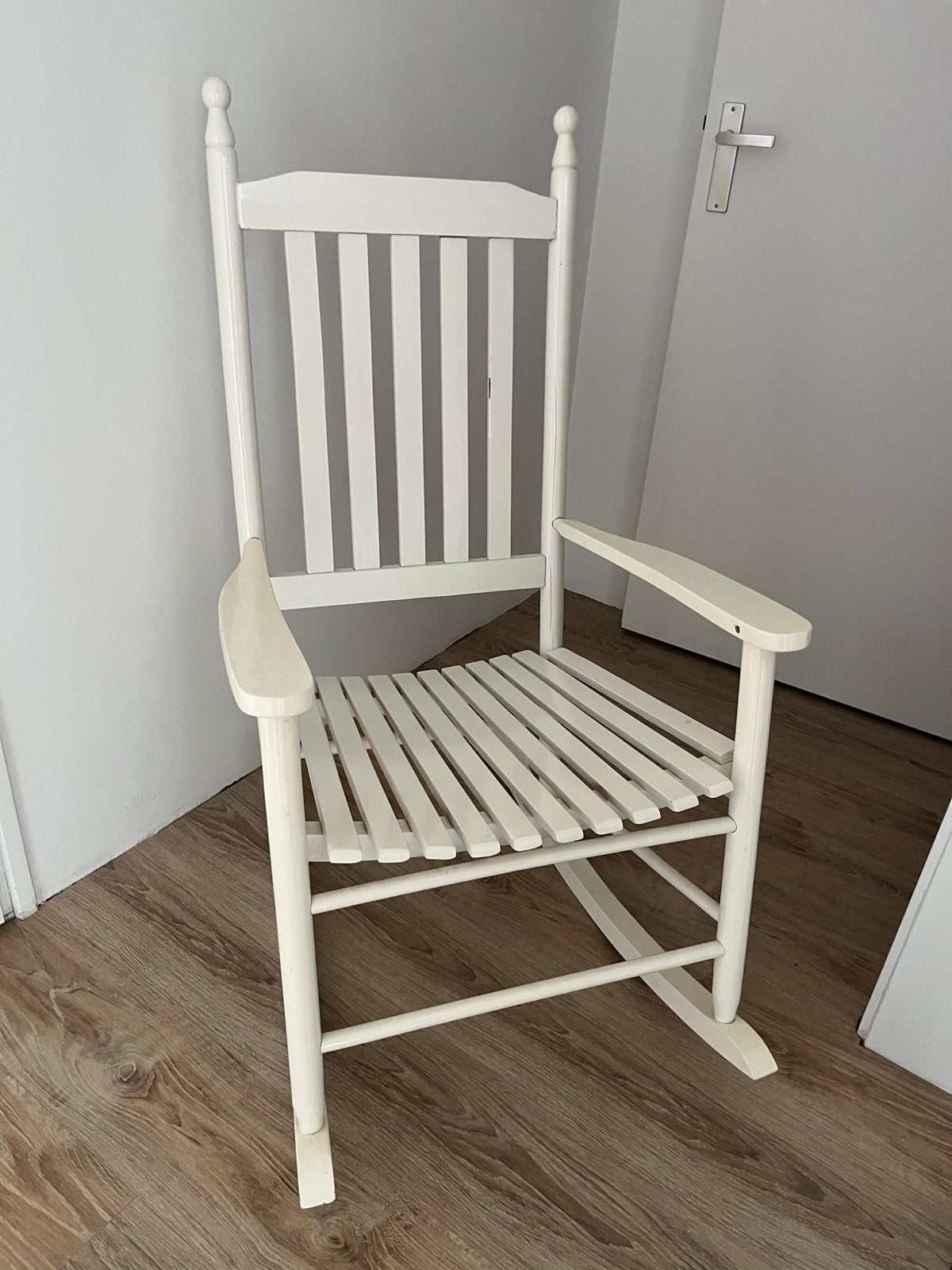 Witte houten schommelstoel, Ophalen, Gebruikt, Wit, Eén
