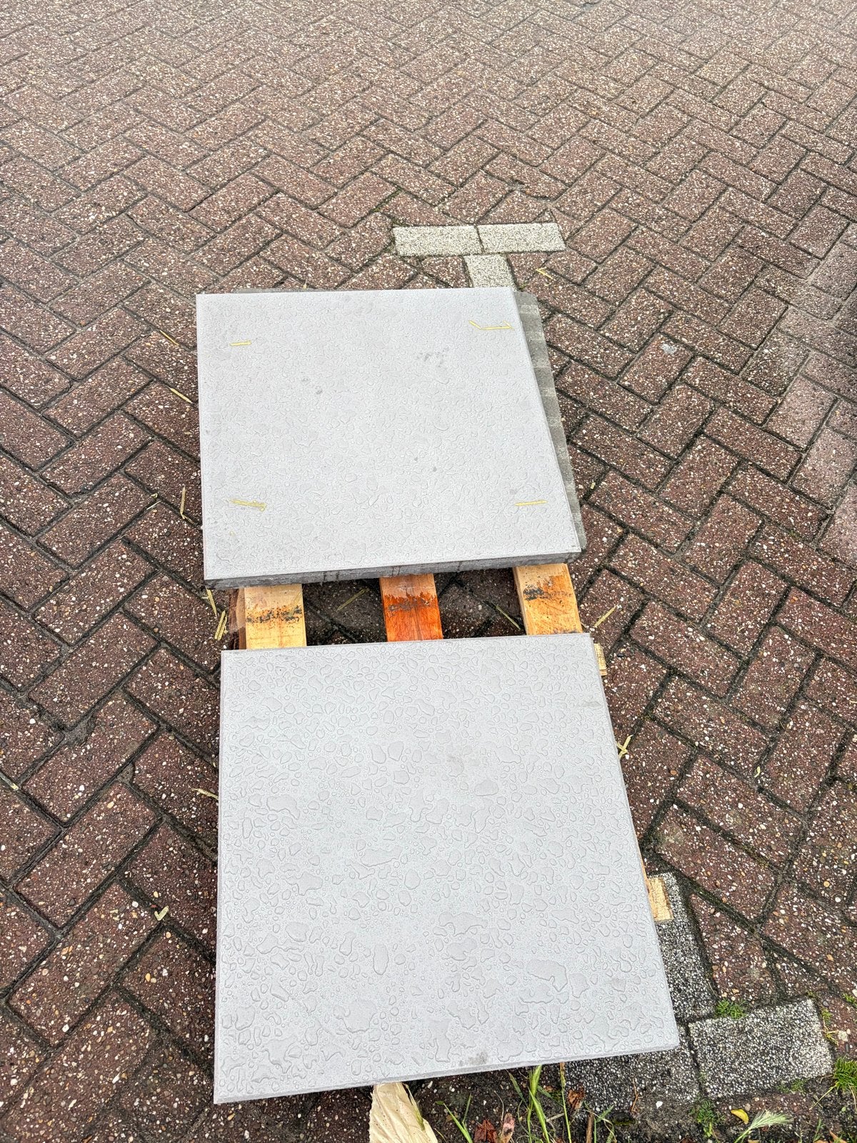 GRATIS 4x Excluton Terrastegel Cosmopolitan Miami 60x60x4 cm, Doe-het-zelf en Verbouw, Tegels, Ophalen, 40 tot 60 cm, Nieuw, Minder dan 5 m²