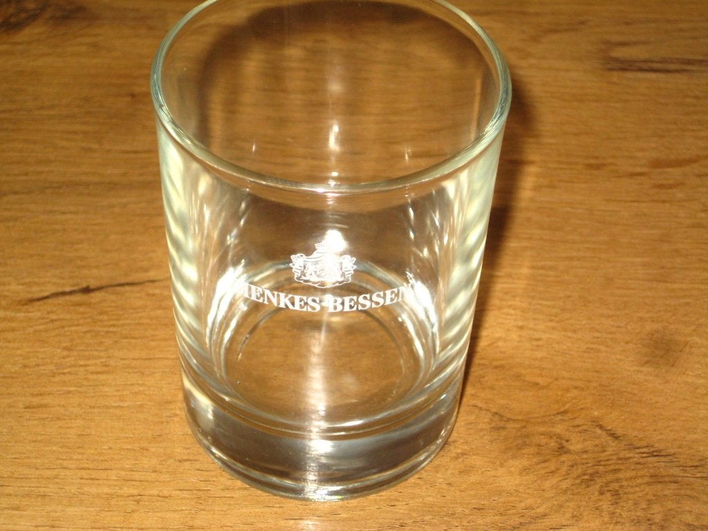 borrelglaasje henkes (vlgnr 14) bessen, Ophalen of Verzenden, Zo goed als nieuw, Borrel- of Shotglas