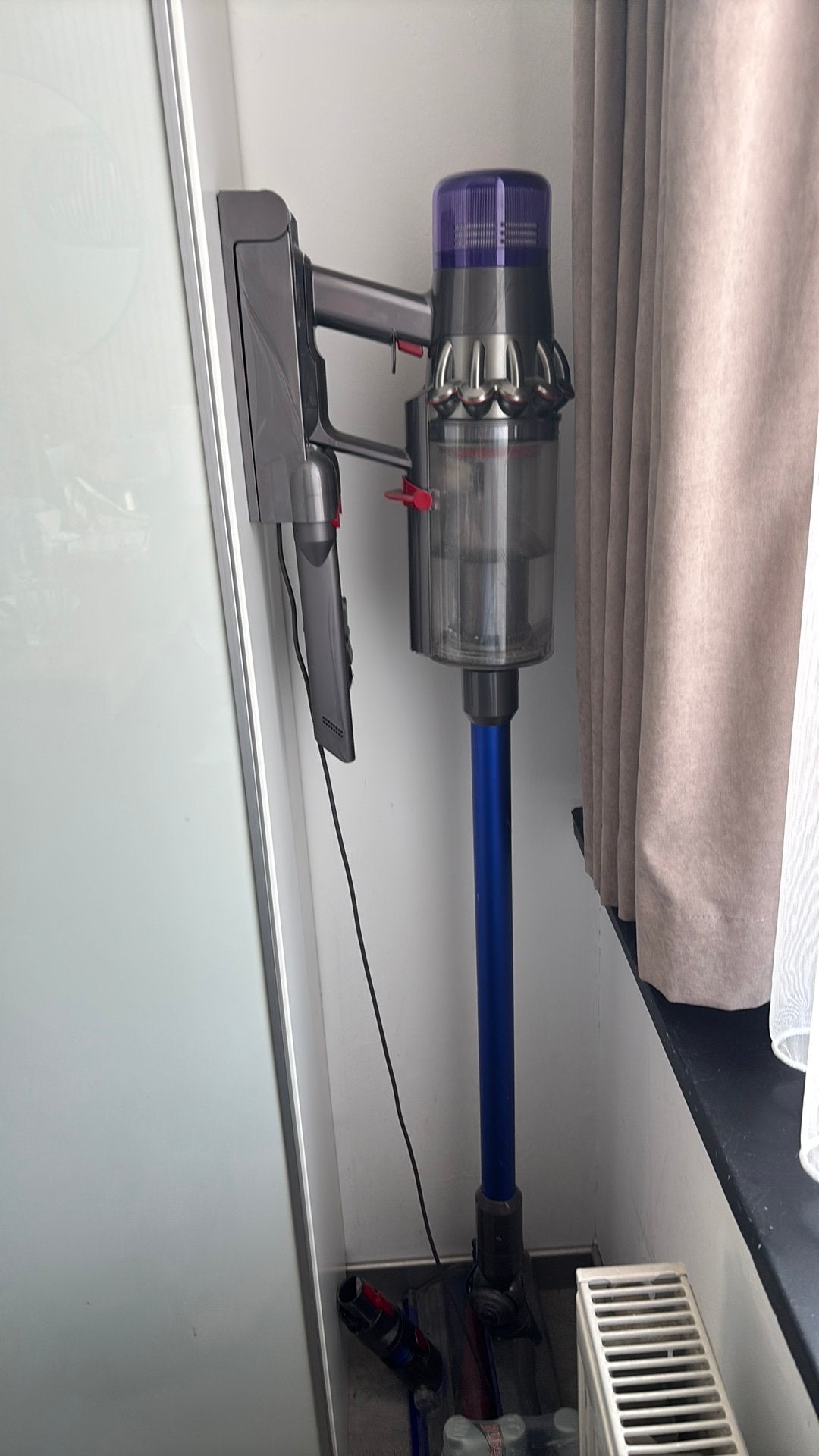 Dyson v11, Witgoed en Apparatuur, Ophalen of Verzenden, Zo goed als nieuw